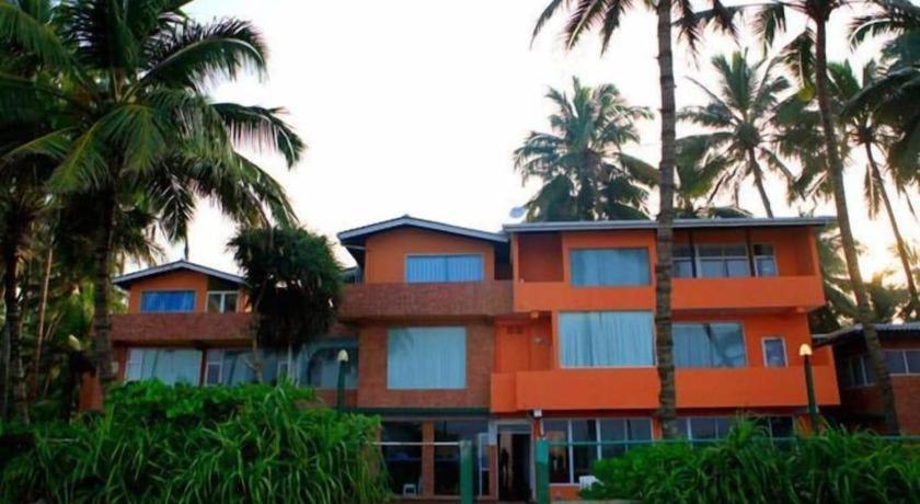 Oyo 246 Roy Villa Beach Hotel Kalutara Exterior photo
